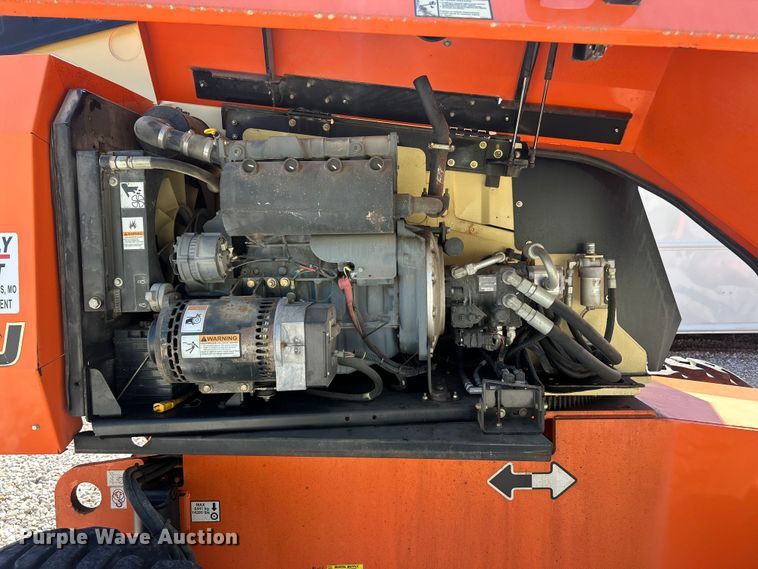 image for item YA4100 2008 JLG 660SJ boom lift