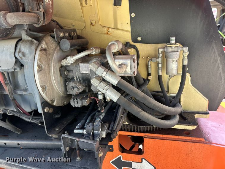 image for item YA4100 2008 JLG 660SJ boom lift