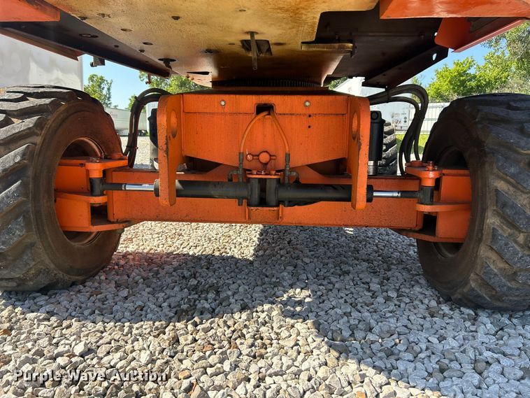 image for item YA4100 2008 JLG 660SJ boom lift
