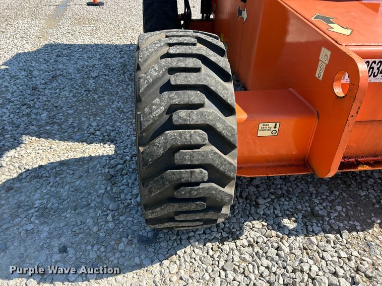image for item YA4100 2008 JLG 660SJ boom lift