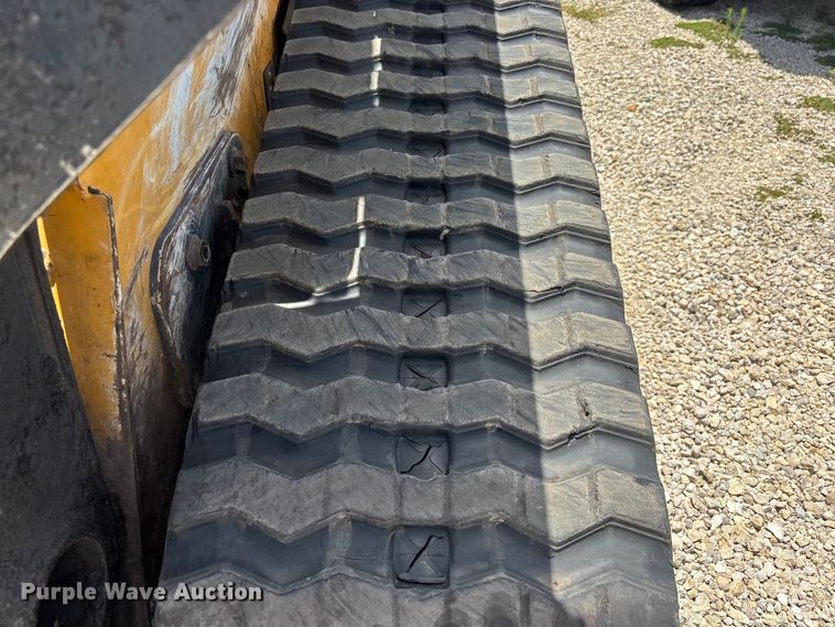 image for item YA4123 2024 John Deere 331G tracked skid steer loader