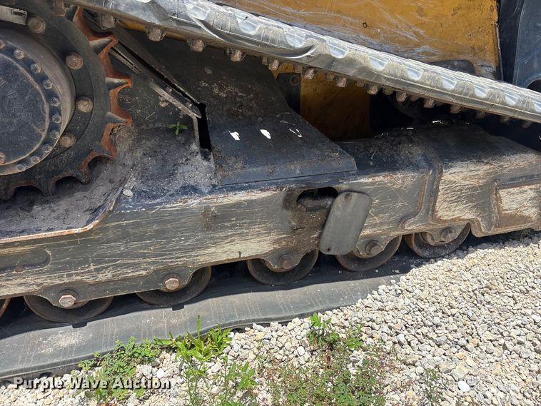 image for item YA4123 2024 John Deere 331G tracked skid steer loader