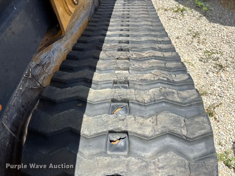image for item YA4123 2024 John Deere 331G tracked skid steer loader