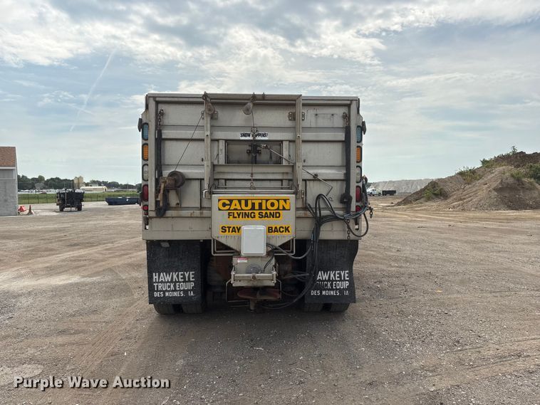 image for item DO5274 2013 International Workstar 7600 dump truck