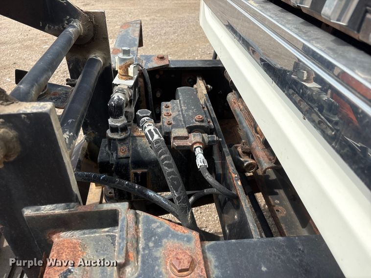 image for item DO5274 2013 International Workstar 7600 dump truck