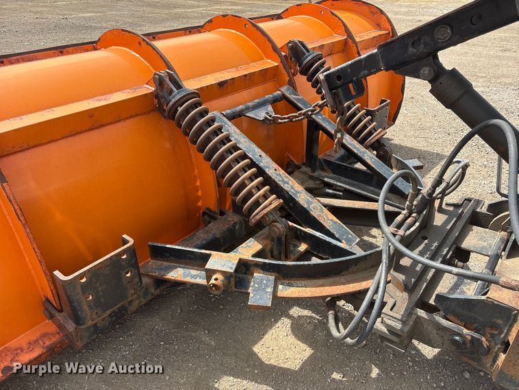 image for item DO5274 2013 International Workstar 7600 dump truck