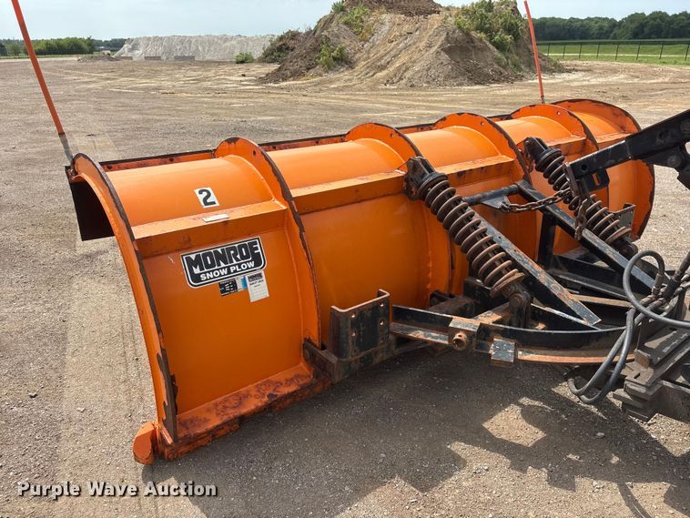 image for item DO5274 2013 International Workstar 7600 dump truck