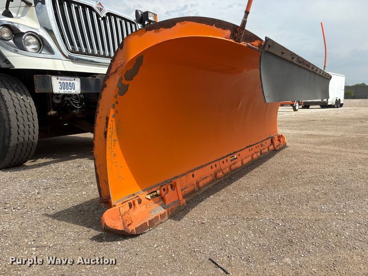 image for item DO5274 2013 International Workstar 7600 dump truck