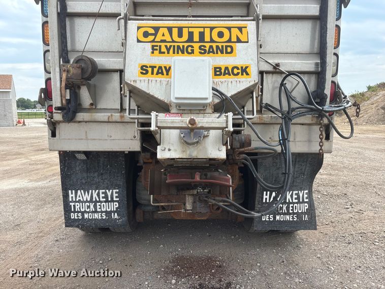 image for item DO5274 2013 International Workstar 7600 dump truck