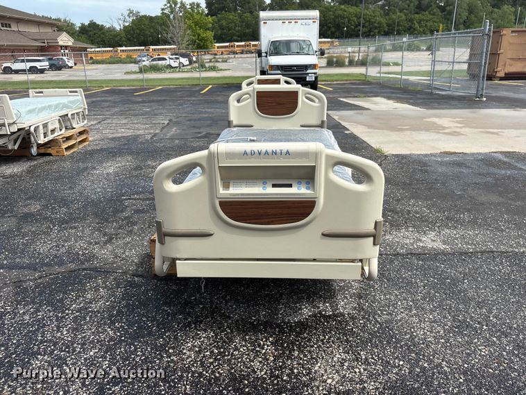 image for item DO5283 Hill-Rom Advanta P1600 hospital bed