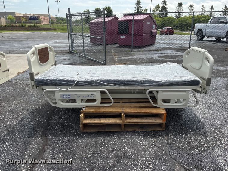 image for item DO5283 Hill-Rom Advanta P1600 hospital bed