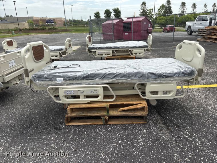 image for item DO5284 Hill-Rom Advanta P1600 hospital bed