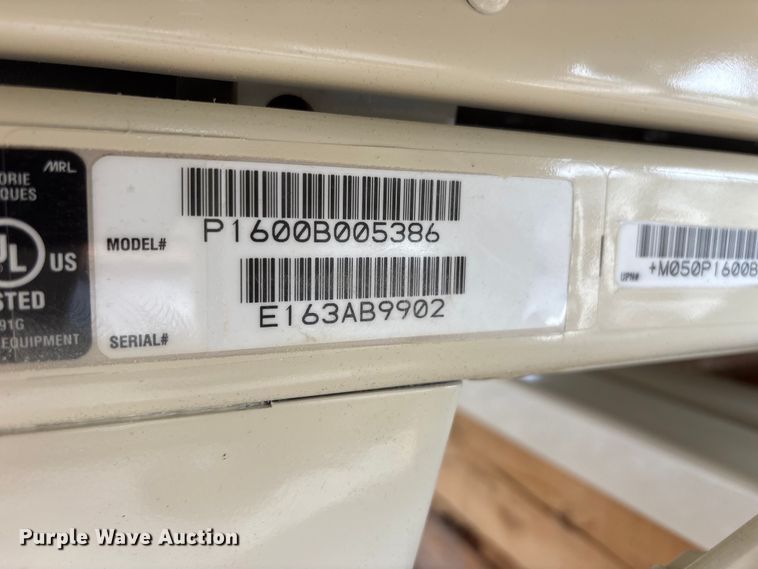 image for item DO5284 Hill-Rom Advanta P1600 hospital bed