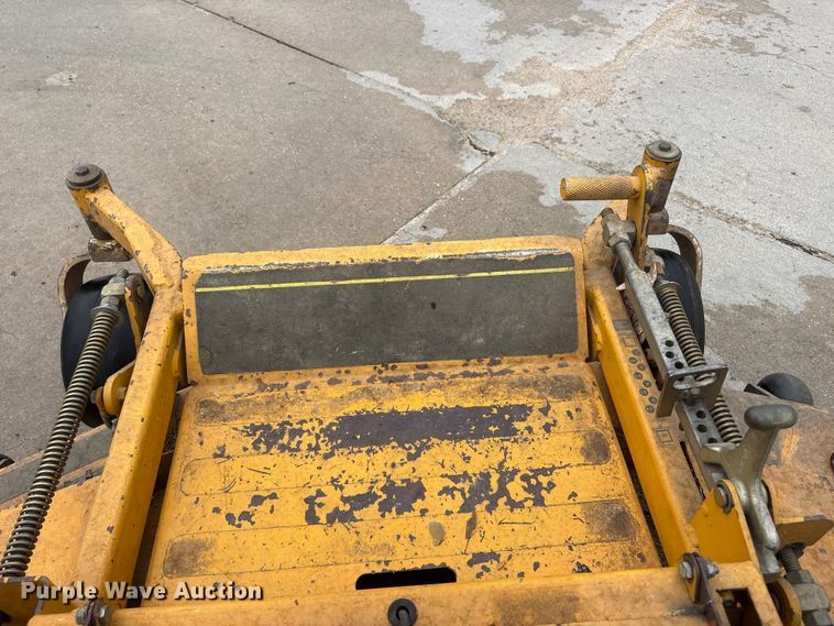 image for item DO5288 Hustler 926295 ZTR lawn mower