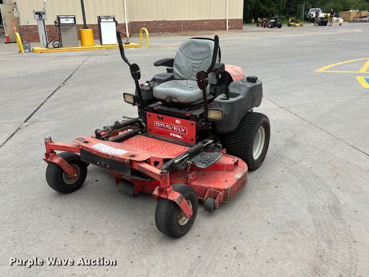 image for item DO5289 Gravely 260Z ZTR lawn mower
