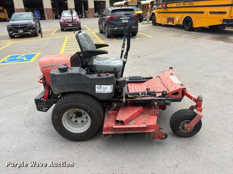 image for item DO5289 Gravely 260Z ZTR lawn mower