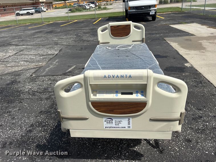 image for item DO5294 Hill-Rom Advanta P1600 hospital bed