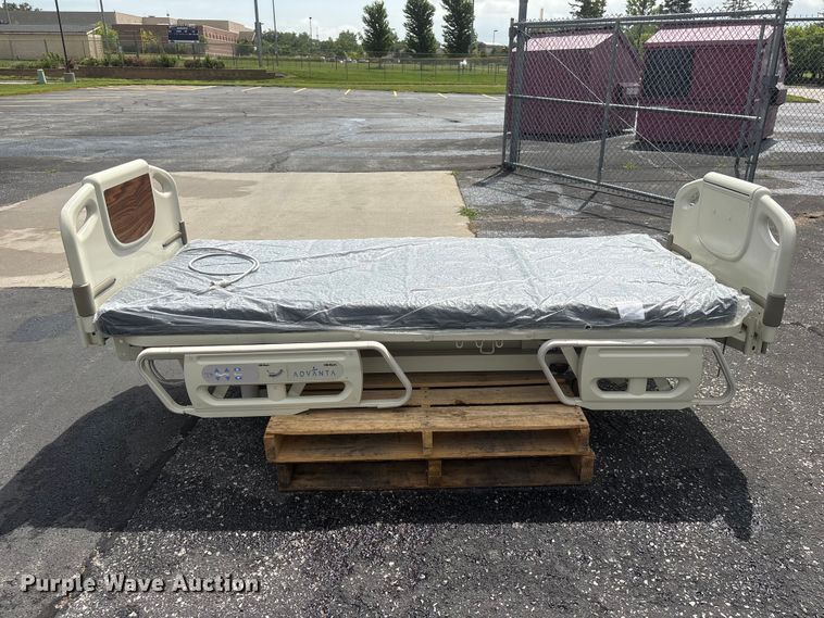 image for item DO5294 Hill-Rom Advanta P1600 hospital bed