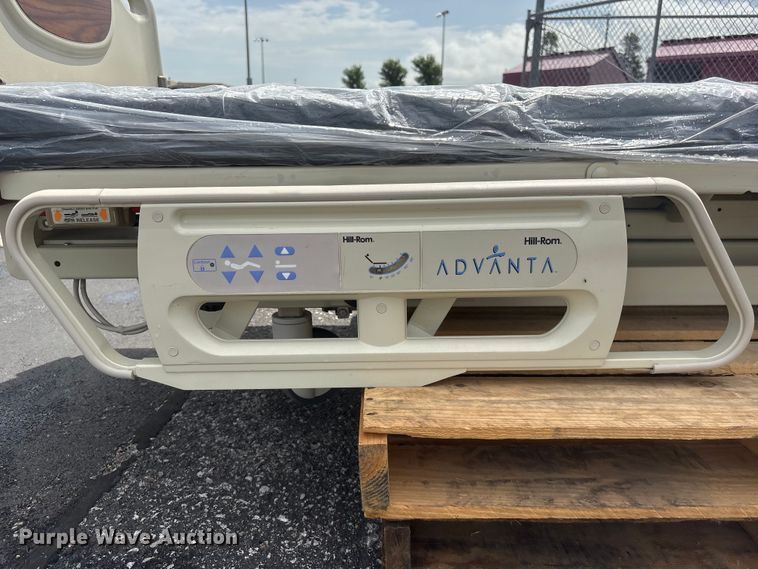 image for item DO5294 Hill-Rom Advanta P1600 hospital bed