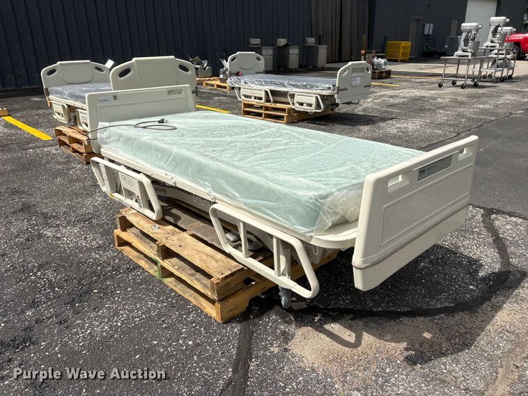 image for item DO5295 Hill-Rom Advance 1000 hospital bed