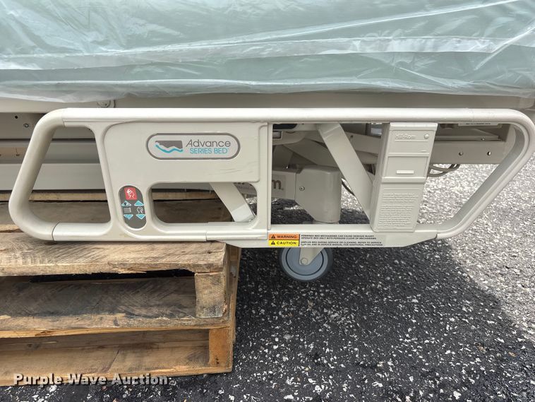 image for item DO5295 Hill-Rom Advance 1000 hospital bed