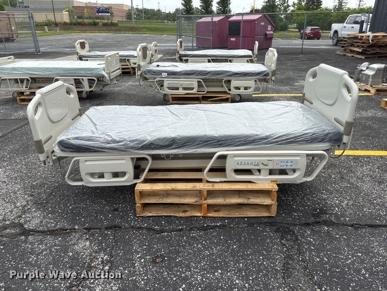 image for item DO5296 Hill-Rom Advanta P1600 Hospital bed