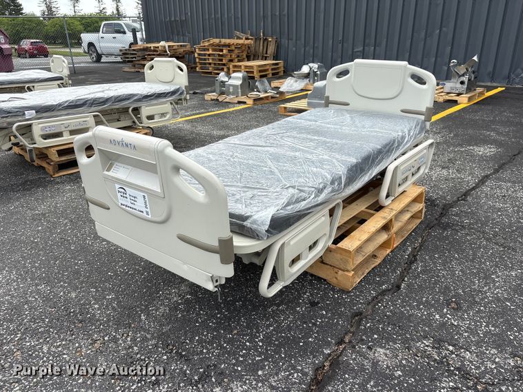 image for item DO5296 Hill-Rom Advanta P1600 Hospital bed