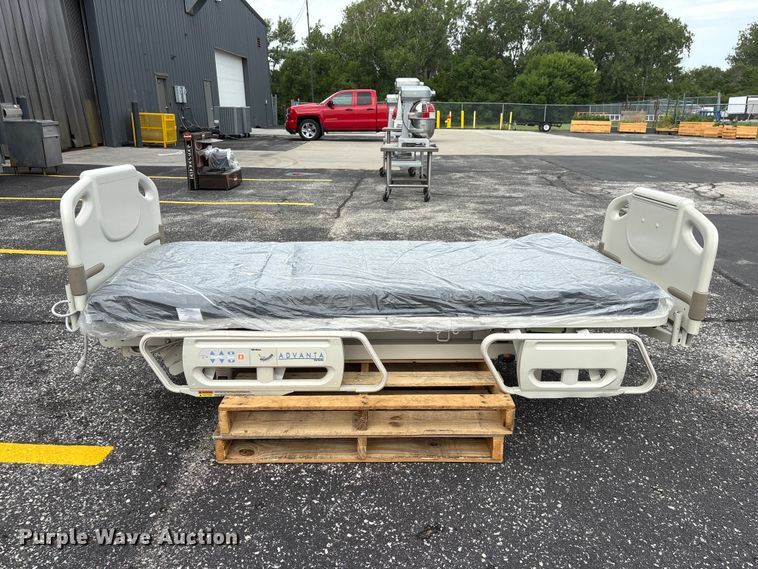 image for item DO5296 Hill-Rom Advanta P1600 Hospital bed
