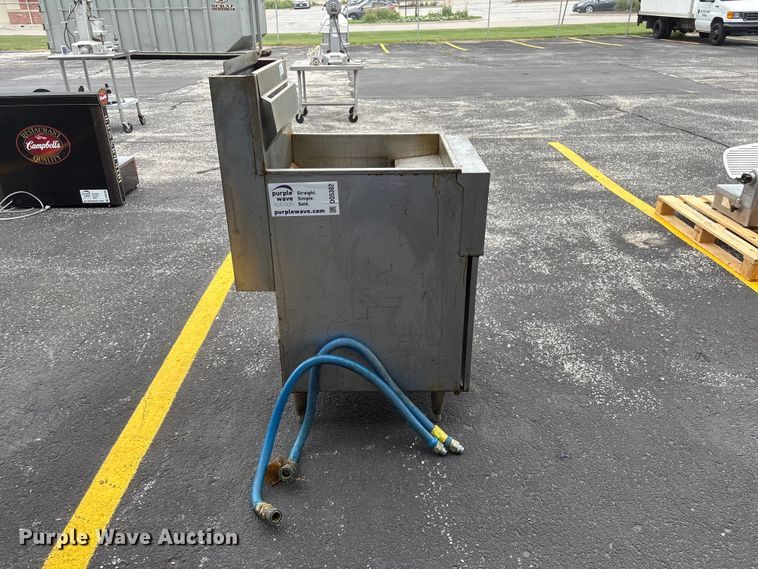 image for item DO5302 Vulcan 1GR65 fryer
