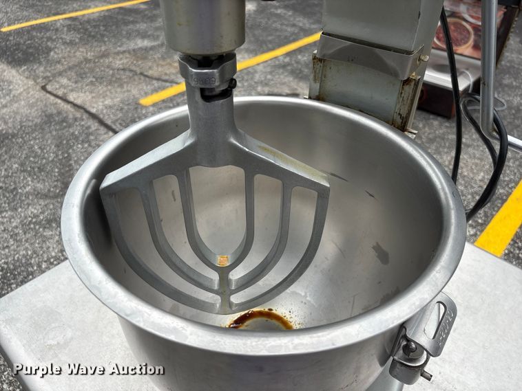 image for item DO5306 Hobart A 200 mixer