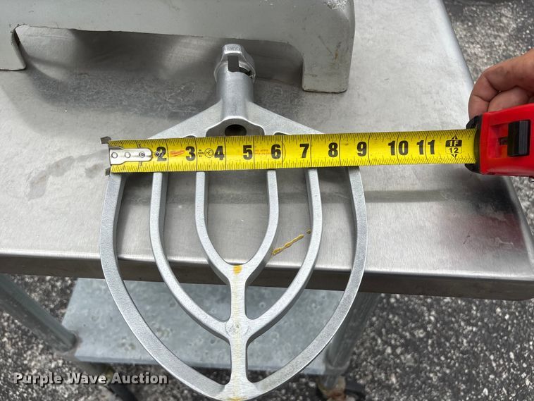 image for item DO5306 Hobart A 200 mixer