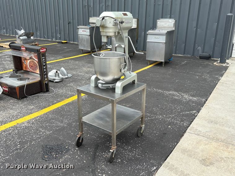 image for item DO5307 Hobart A 200T mixer