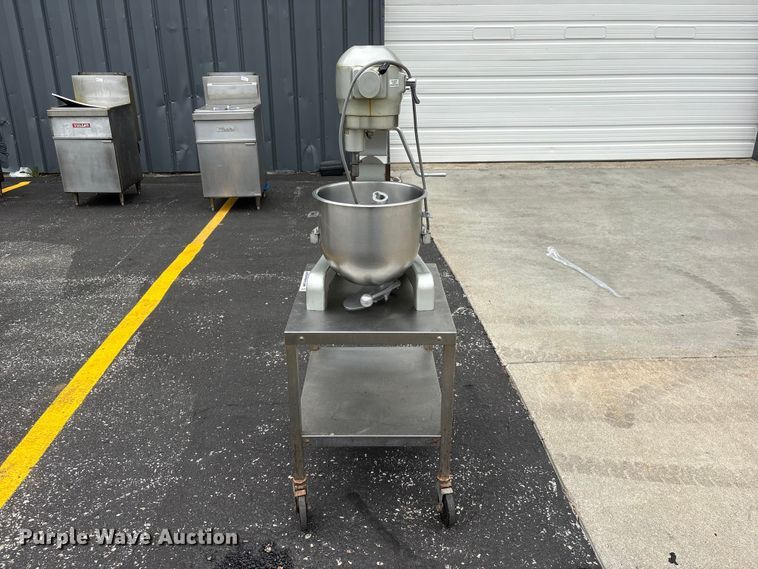 image for item DO5307 Hobart A 200T mixer