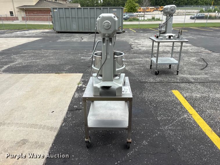 image for item DO5307 Hobart A 200T mixer