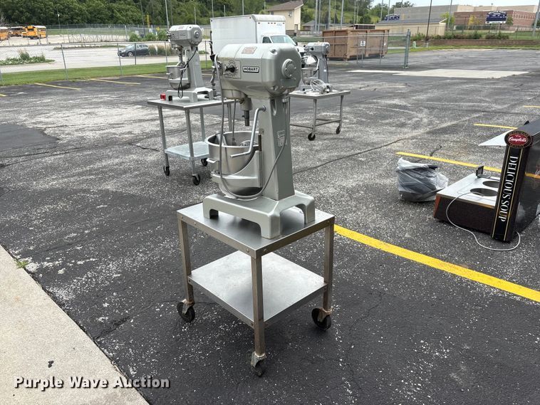 image for item DO5307 Hobart A 200T mixer