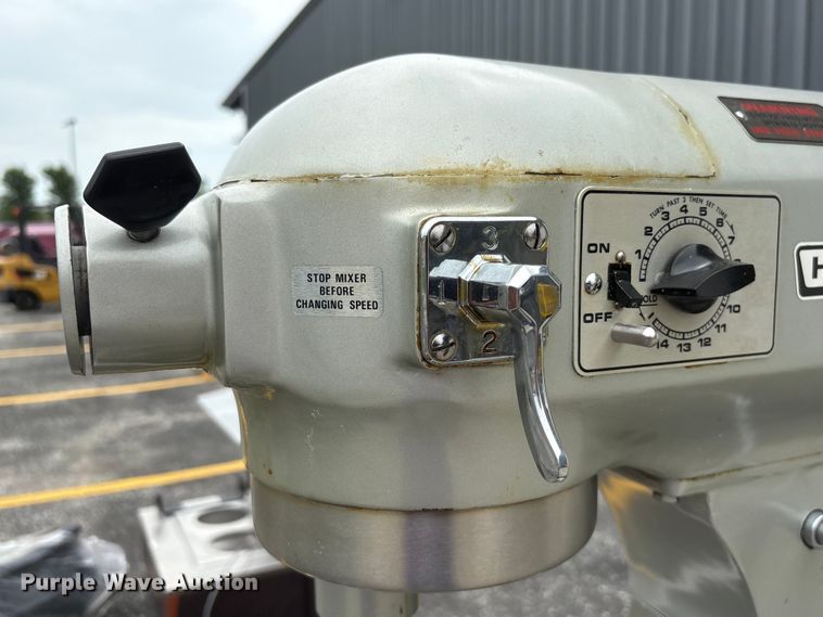 image for item DO5307 Hobart A 200T mixer