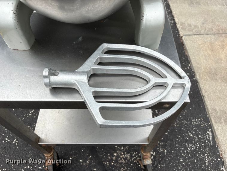 image for item DO5307 Hobart A 200T mixer