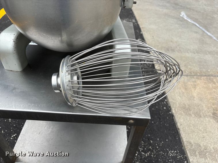 image for item DO5307 Hobart A 200T mixer