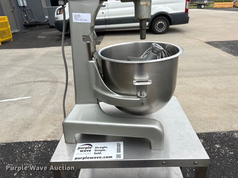 image for item DO5307 Hobart A 200T mixer