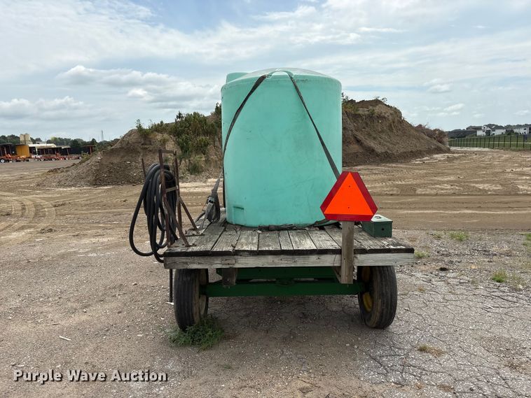 image for item DO5309 John Deere hay wagon