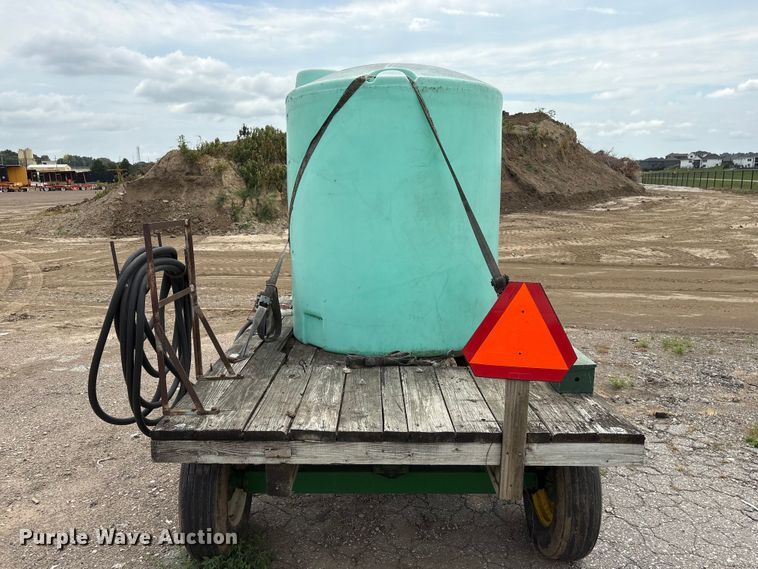 image for item DO5309 John Deere hay wagon