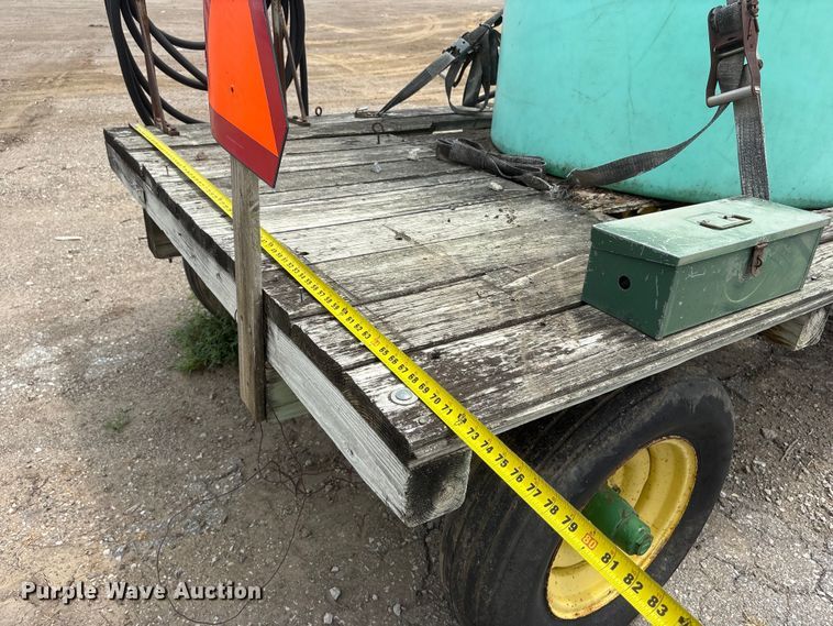 image for item DO5309 John Deere hay wagon