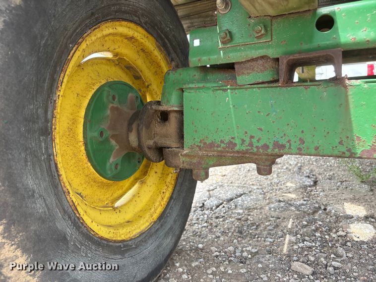 image for item DO5309 John Deere hay wagon