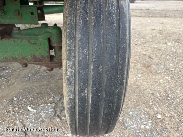 image for item DO5309 John Deere hay wagon
