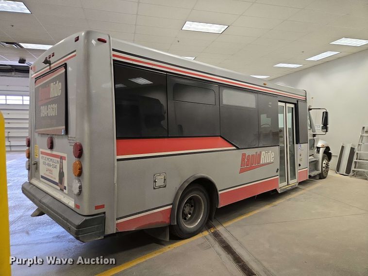image for item DP8998 2014 IC Eldorado shuttle bus