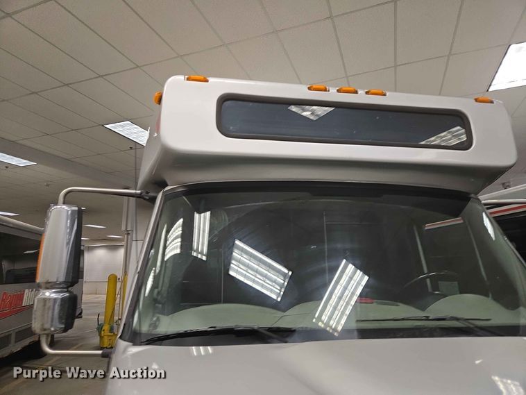 image for item DP8998 2014 IC Eldorado shuttle bus
