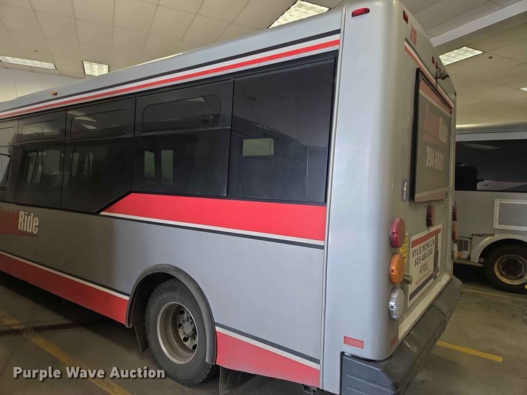 image for item DP8998 2014 IC Eldorado shuttle bus