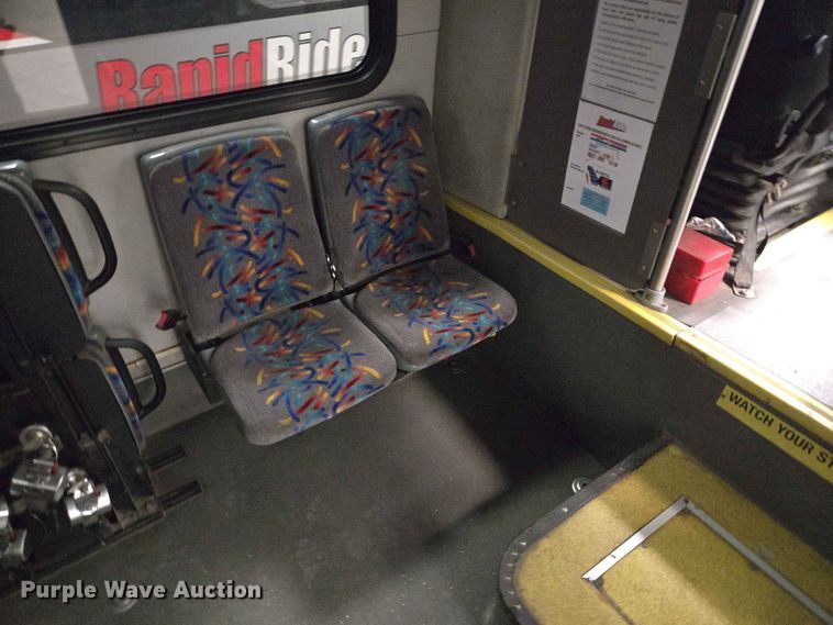 image for item DP8998 2014 IC Eldorado shuttle bus