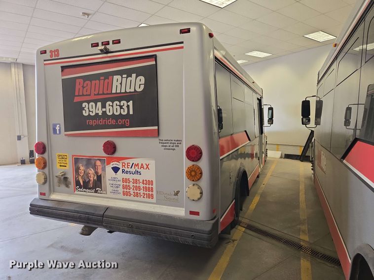 image for item DP8999 2014 IC Eldorado shuttle bus
