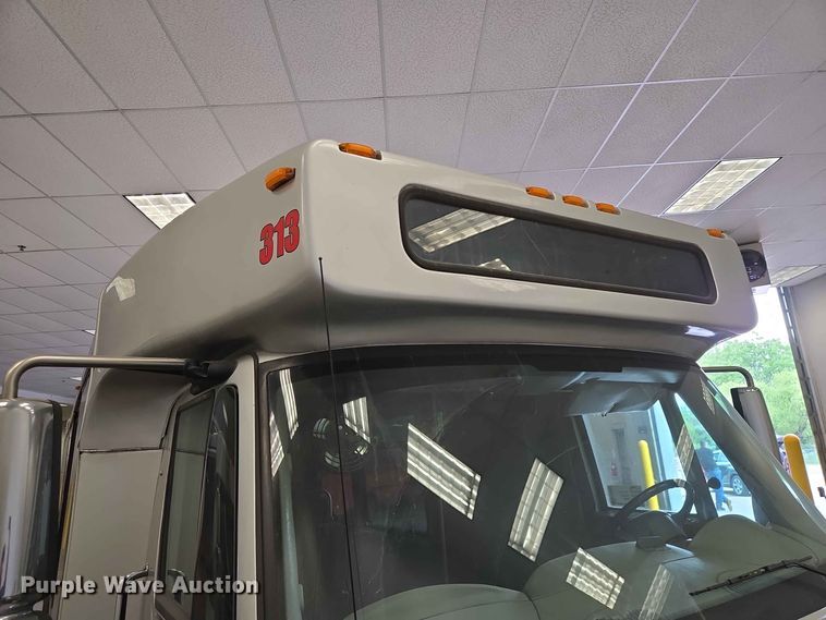 image for item DP8999 2014 IC Eldorado shuttle bus